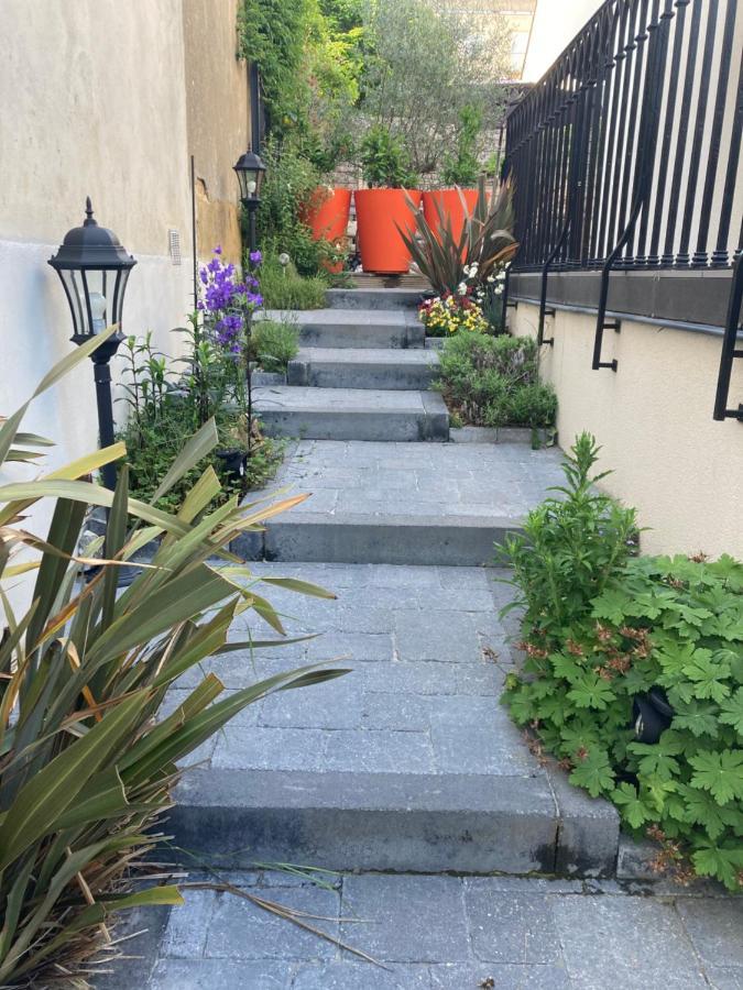 Villa Du Jardin Des Plantes 56 Rue Premartine 르망 외부 사진